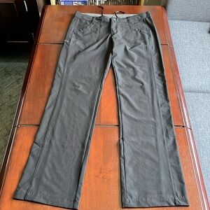Patagonia black hiking pants size 8
